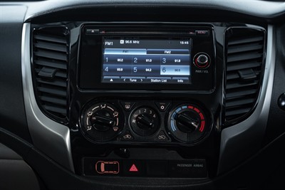 2015 Mitsubishi Triton - Thumbnail