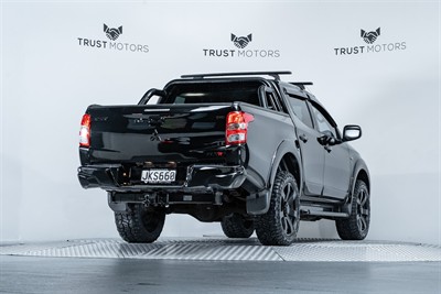 2015 Mitsubishi Triton - Thumbnail