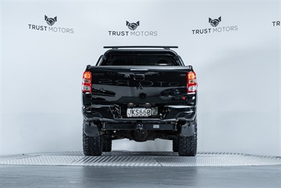 2015 Mitsubishi Triton - Thumbnail