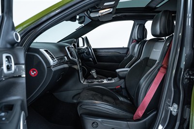 2019 Jeep Grand Cherokee - Thumbnail