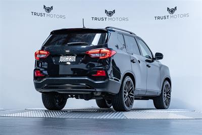 2019 Ssangyong Rexton - Thumbnail