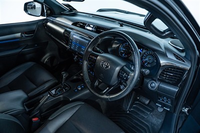 2024 Toyota Hilux - Thumbnail