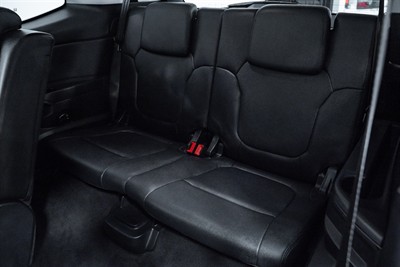 2022 Ford Everest - Thumbnail