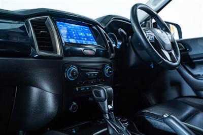 2021 Ford Everest - Thumbnail