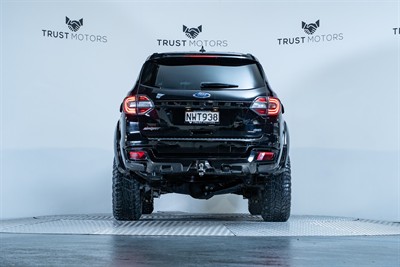 2021 Ford Everest - Thumbnail