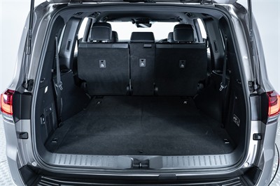 2022 Toyota Landcruiser - Thumbnail