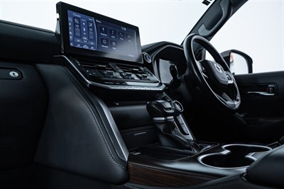 2022 Toyota Landcruiser - Thumbnail