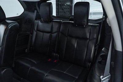 2017 Nissan Pathfinder - Thumbnail