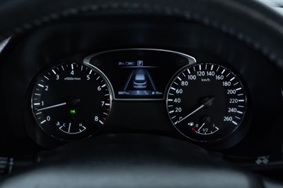 2017 Nissan Pathfinder - Thumbnail