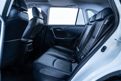 2019 Toyota Rav4 - Thumbnail