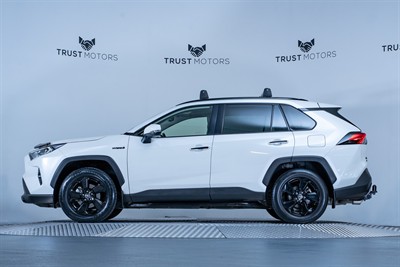 2019 Toyota Rav4 - Thumbnail
