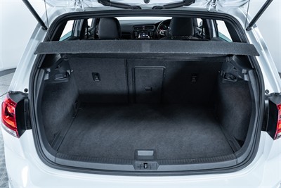 2015 Volkswagen Golf - Thumbnail