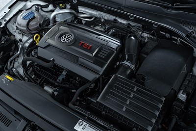 2015 Volkswagen Golf - Thumbnail