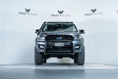 2022 Ford Everest - Thumbnail