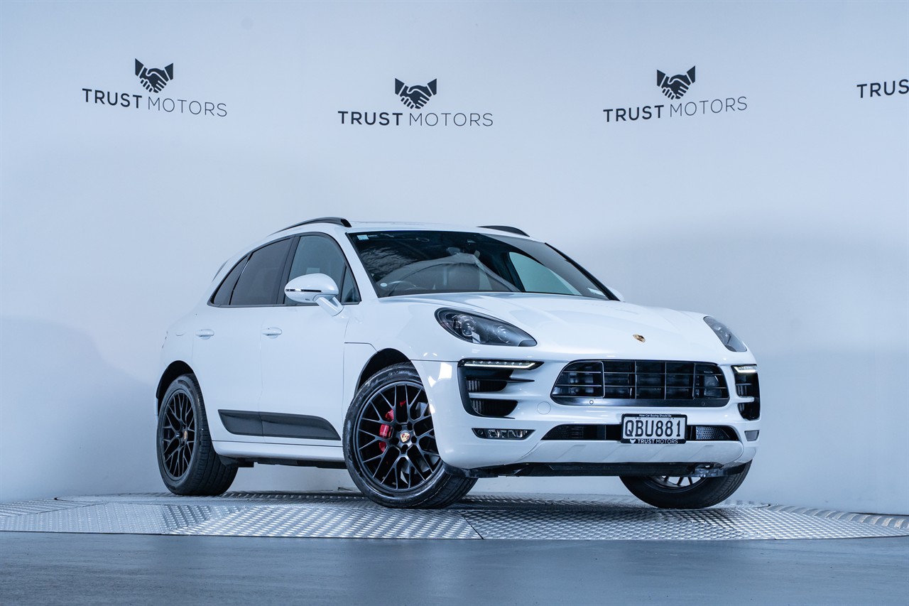 2016 Porsche Macan