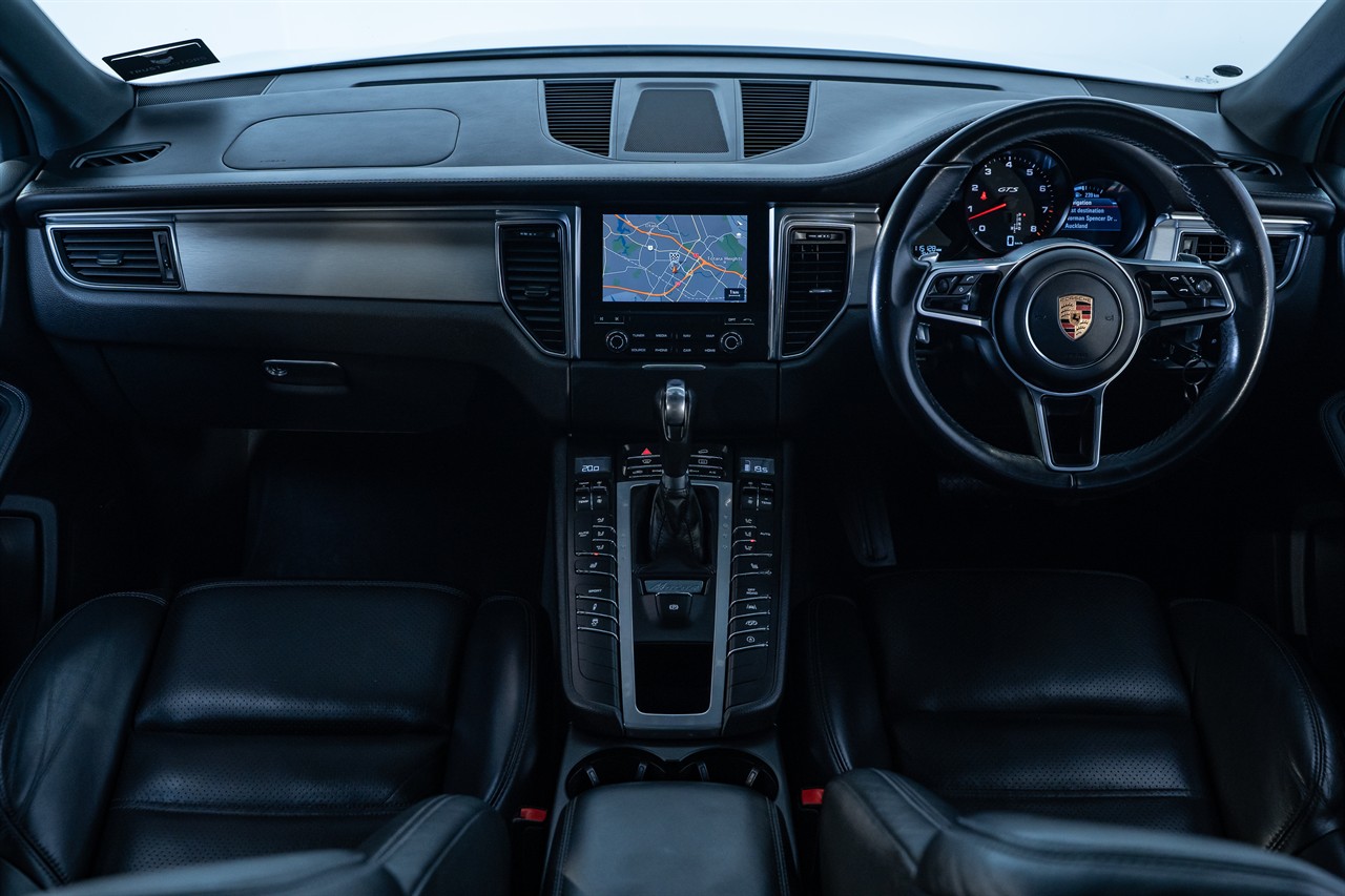 2016 Porsche Macan