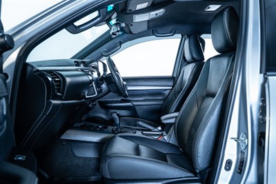 2023 Toyota Hilux - Thumbnail