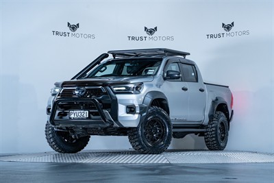 2023 Toyota Hilux - Thumbnail