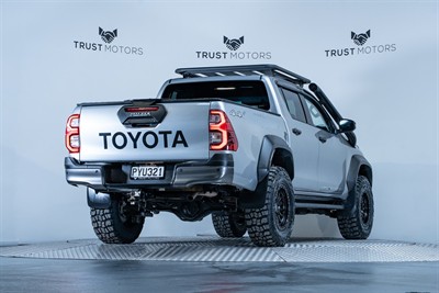 2023 Toyota Hilux - Thumbnail