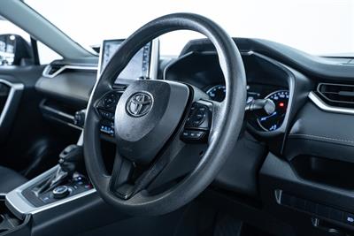 2019 Toyota Rav4 - Thumbnail