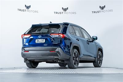 2019 Toyota Rav4 - Thumbnail