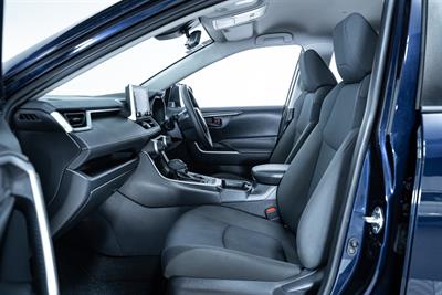 2019 Toyota Rav4 - Thumbnail