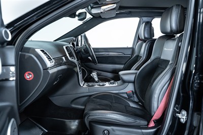 2018 Jeep Grand Cherokee - Thumbnail