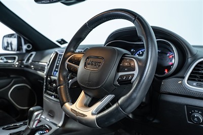 2018 Jeep Grand Cherokee - Thumbnail