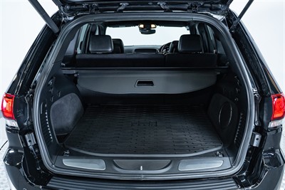 2018 Jeep Grand Cherokee - Thumbnail