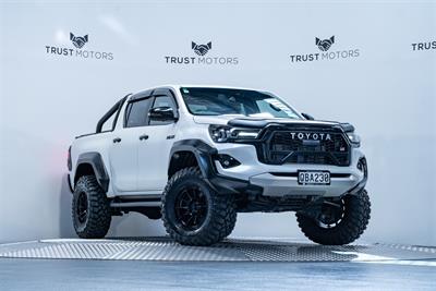 2023 Toyota Hilux - Thumbnail