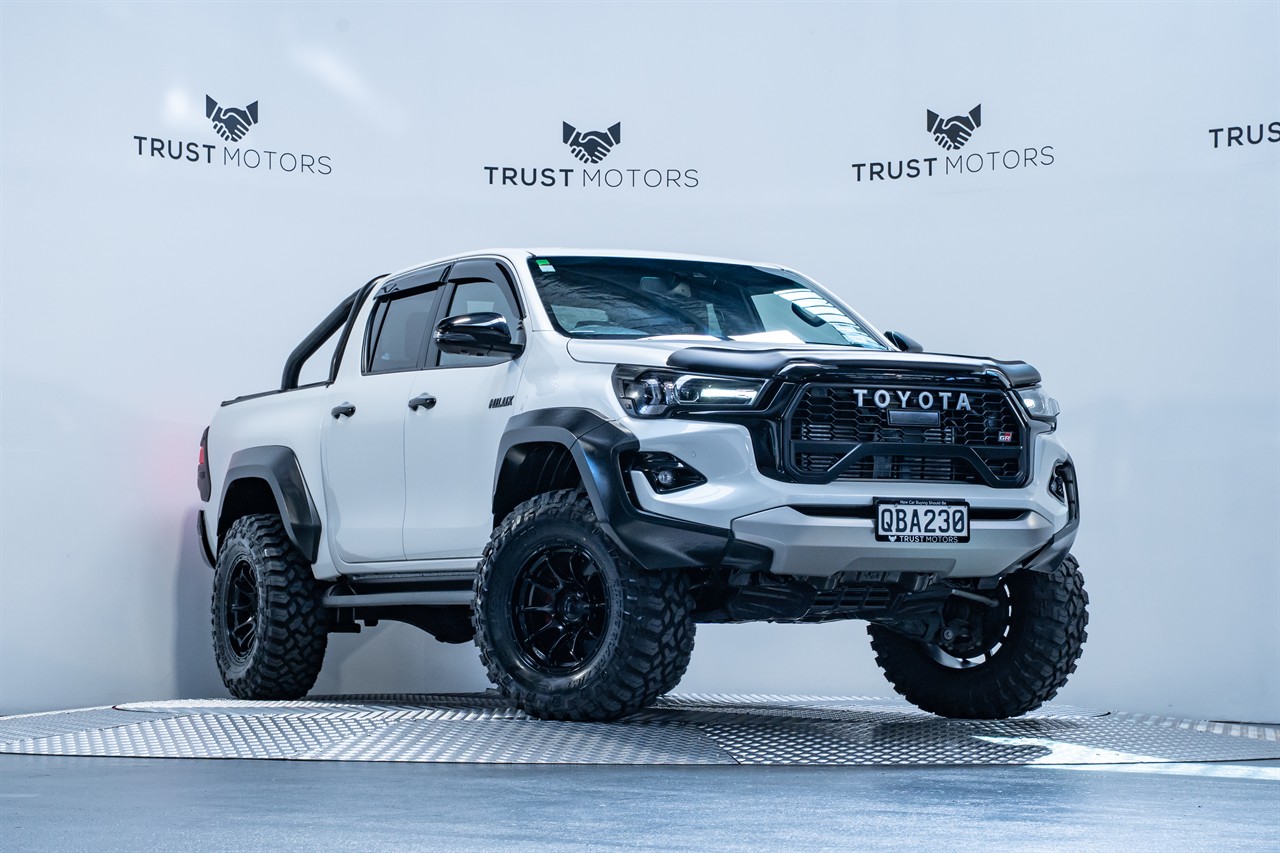 2023 Toyota Hilux