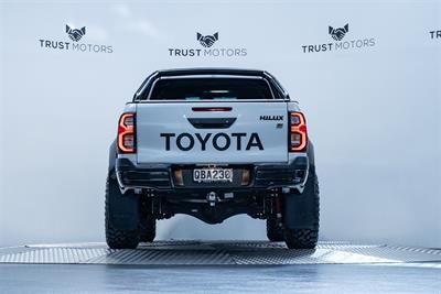 2023 Toyota Hilux - Thumbnail