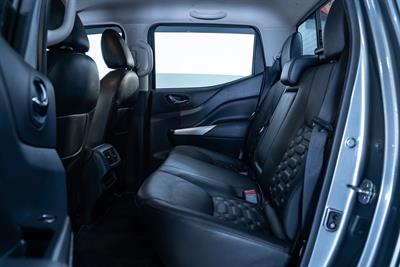 2022 Nissan Navara - Thumbnail