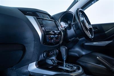 2022 Nissan Navara - Thumbnail