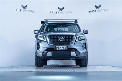 2022 Nissan Navara - Thumbnail