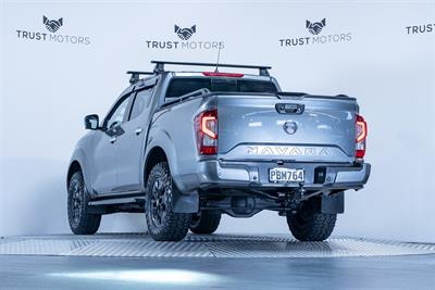 2022 Nissan Navara - Thumbnail