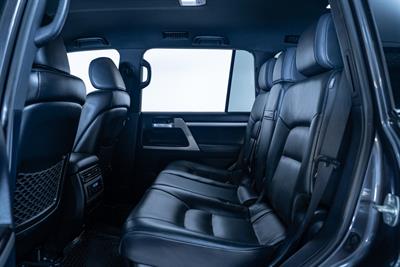 2018 Toyota Landcruiser - Thumbnail