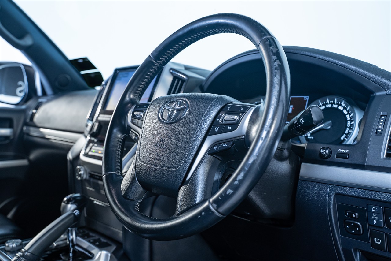 2018 Toyota Landcruiser