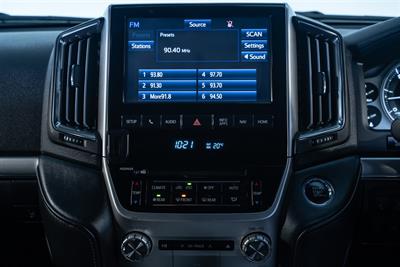 2018 Toyota Landcruiser - Thumbnail