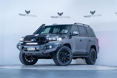 2018 Toyota Landcruiser - Thumbnail