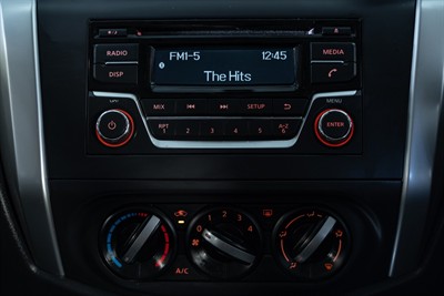 2019 Nissan Navara - Thumbnail