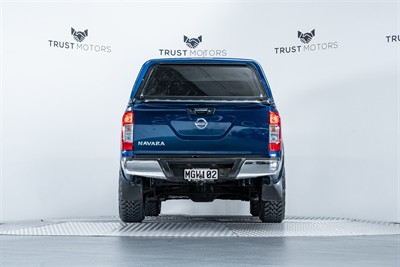 2019 Nissan Navara - Thumbnail
