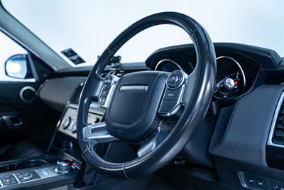 2018 Land Rover Discovery - Thumbnail