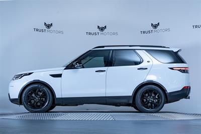 2018 Land Rover Discovery - Thumbnail