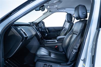 2018 Land Rover Discovery - Thumbnail