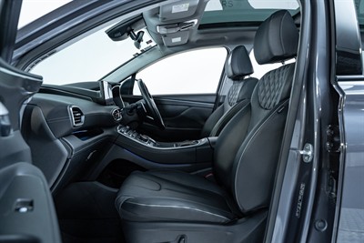 2022 Hyundai Santa Fe - Thumbnail