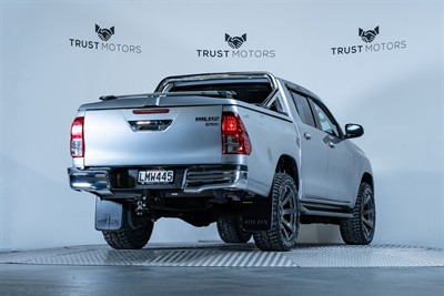 2018 Toyota Hilux - Thumbnail