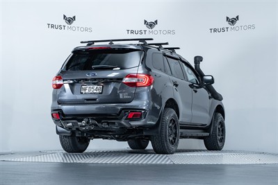 2021 Ford Everest - Thumbnail