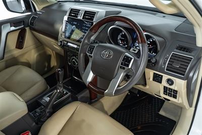 2015 Toyota Landcruiser Prado - Thumbnail
