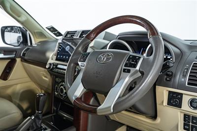 2015 Toyota Landcruiser Prado - Thumbnail